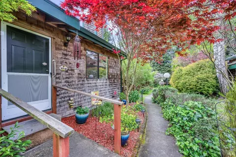 38 Pine Tree Cir, Cotati, CA 94931