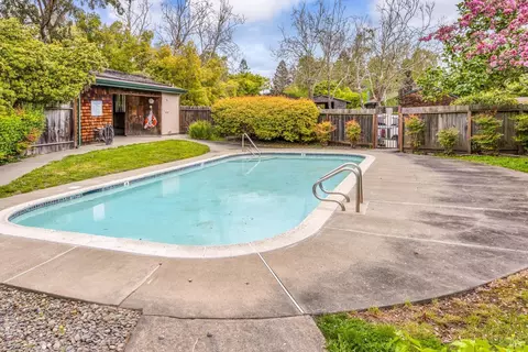 38 Pine Tree Cir, Cotati, CA 94931 photo 3