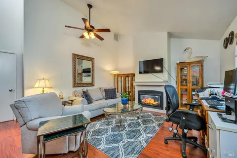 38 Pine Tree Cir, Cotati, CA 94931 photo 4