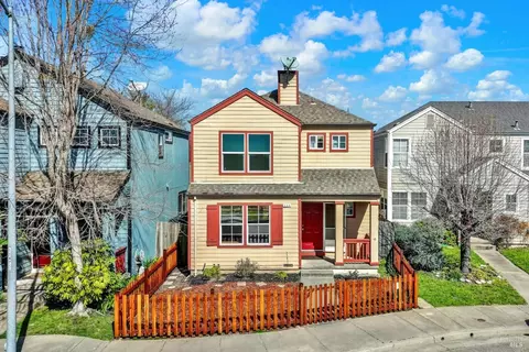 554 Horizon Way, Santa Rosa, CA 95407