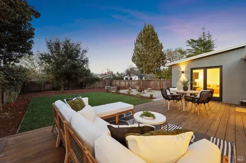 450 E Macarthur St, Sonoma, CA 95476