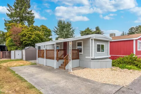 61 Ellie Dr, Santa Rosa, CA 95403