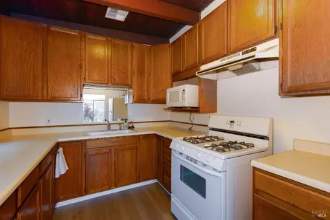 1412 Adams St, Fairfield, CA 94533 photo 8
