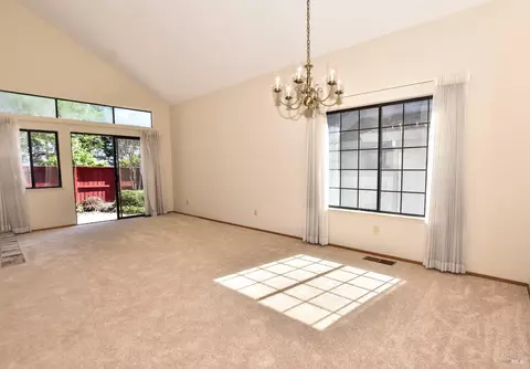 17 Saint Patrick Ct, Sonoma, CA 95476 photo 8