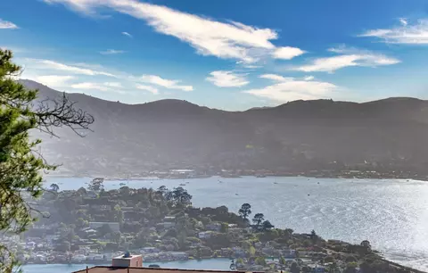 1 Santa Ana Ct, Tiburon, CA 94920