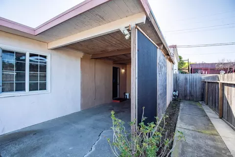 Exterior - 109 Esa Dr, Vallejo, CA 94591 photo 6 of 25