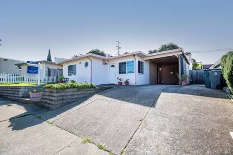 Exterior - 109 Esa Dr, Vallejo, CA 94591 photo 5 of 25