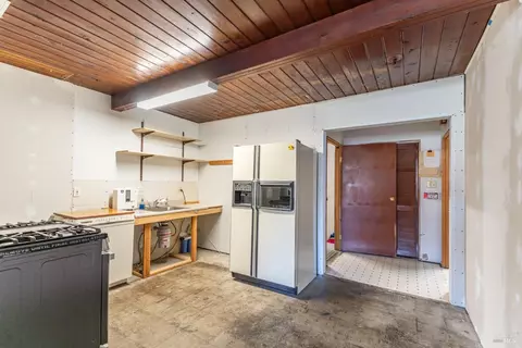 Kitchen - 109 Esa Dr, Vallejo, CA 94591 photo 1 of 2