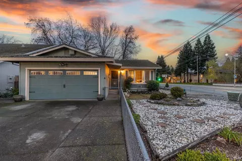 1950 Greeneich Ave, Santa Rosa, CA 95401