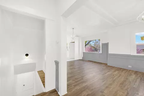 Entry Way - 1901 Georgia St, Vallejo, CA 94590 photo 2 of 12