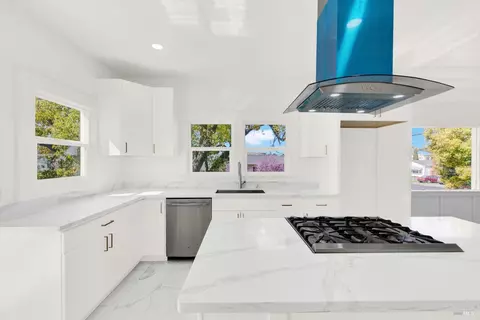 Kitchen - 1901 Georgia St, Vallejo, CA 94590 photo 4 of 9