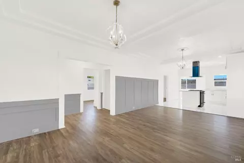 Entry Way - 1901 Georgia St, Vallejo, CA 94590 photo 5 of 12