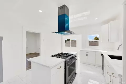 Kitchen - 1901 Georgia St, Vallejo, CA 94590 photo 9 of 9