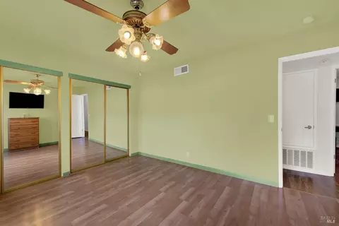 Bedroom - 148 Edwin Dr, Vacaville, CA 95687 photo 7 of 7