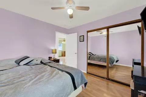 Bedroom - 148 Edwin Dr, Vacaville, CA 95687 photo 2 of 7