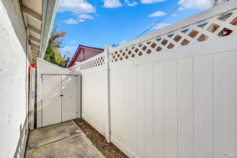 Exterior - 148 Edwin Dr, Vacaville, CA 95687 photo 14 of 16