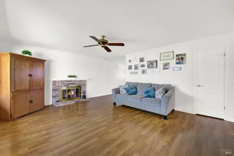 Living - 148 Edwin Dr, Vacaville, CA 95687 photo 1 of 7