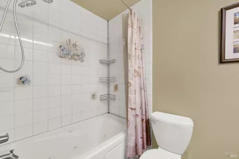 Bath - 148 Edwin Dr, Vacaville, CA 95687 photo 2 of 6
