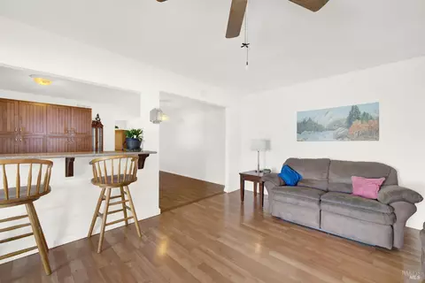 Dining - 148 Edwin Dr, Vacaville, CA 95687 photo 2 of 2