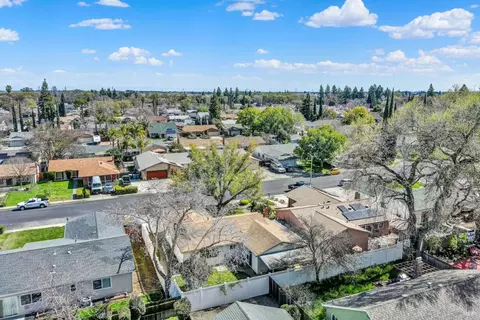 View/Area - 148 Edwin Dr, Vacaville, CA 95687 photo 6 of 6