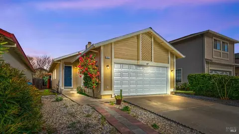 1032 Stanislaus Way, Santa Rosa, CA 95401