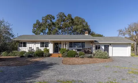 808 Pepper Rd, Petaluma, CA 94952