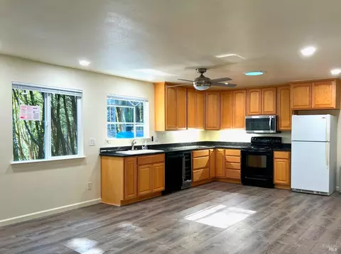 27060 Bear Dr, Willits, CA 95490 photo 3