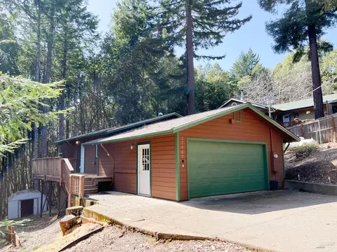 27060 Bear Dr, Willits, CA 95490