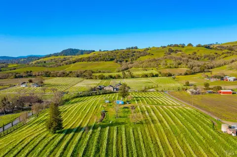 1086 Limerick Ln, Healdsburg, CA 95448 photo 4