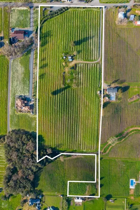 1086 Limerick Ln, Healdsburg, CA 95448 photo 6