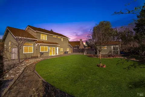 431 Melissa Ct, Vacaville, CA 95687
