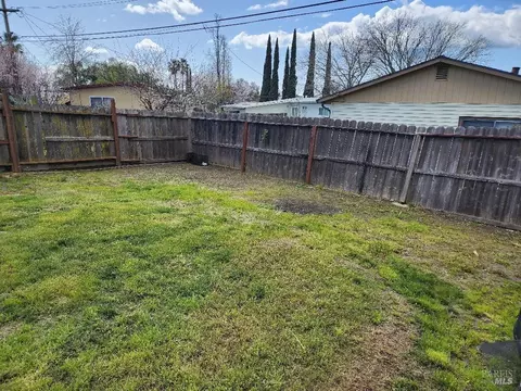 2037 Nottingham Dr, Fairfield, CA 94533 photo 18