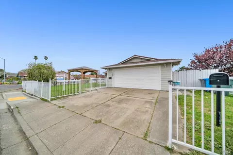 398 Meadows Dr, Vallejo, CA 94589