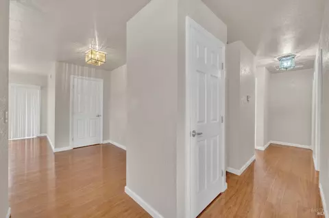 Entry Way - 398 Meadows Dr, Vallejo, CA 94589 photo 1 of 1
