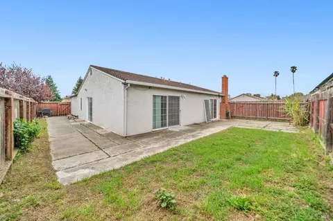 Exterior - 398 Meadows Dr, Vallejo, CA 94589 photo 7 of 13