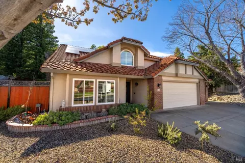 Exterior - 731 Rambleton Dr, Vacaville, CA 95688 photo 2 of 22