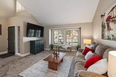 Living - 731 Rambleton Dr, Vacaville, CA 95688 photo 2 of 5
