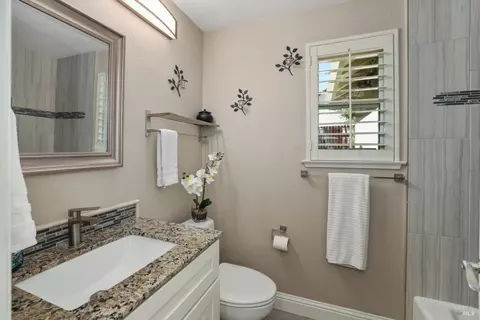 Bath - 731 Rambleton Dr, Vacaville, CA 95688 photo 1 of 5