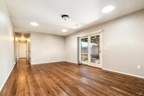 614 Ely Blvd S, Petaluma, CA 94954 photo 6