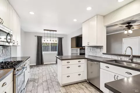 614 Ely Blvd S, Petaluma, CA 94954 photo 10