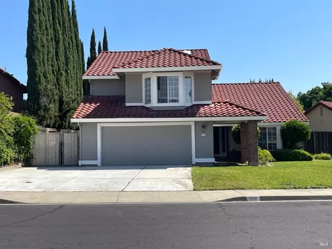 208 Pepperell Ct, Vacaville, CA 95688