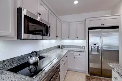 Kitchen - 529 Eagle Dr, Rio Vista, CA 94571 photo 4 of 8