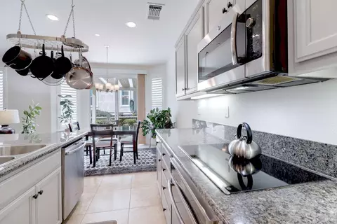 Kitchen - 529 Eagle Dr, Rio Vista, CA 94571 photo 7 of 8