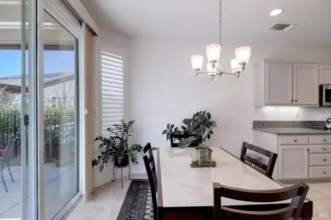 Dining - 529 Eagle Dr, Rio Vista, CA 94571 photo 2 of 3
