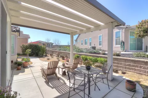 Exterior - 529 Eagle Dr, Rio Vista, CA 94571 photo 3 of 12