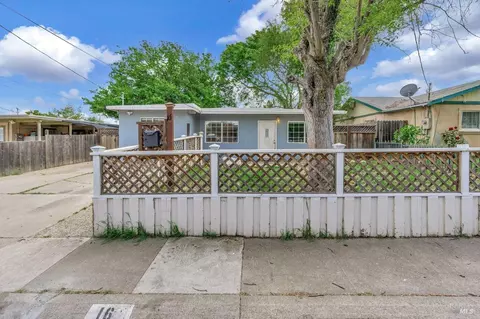 16 Island View Dr, Bay Point, CA 94565