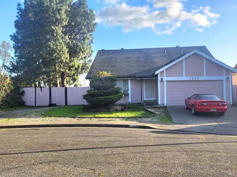 1597 Davis Ct, Fairfield, CA 94533 photo 2