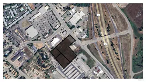 1201 S Cloverdale Blvd, Cloverdale, CA 95425