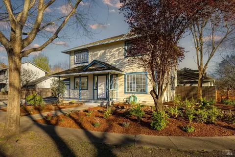 8804 Gravenstein Way, Cotati, CA 94931
