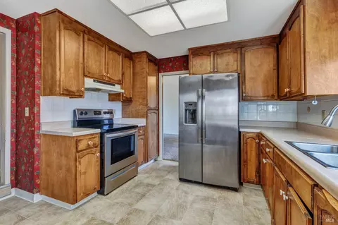 1607 Richards Ct, Fairfield, CA 94533 photo 32